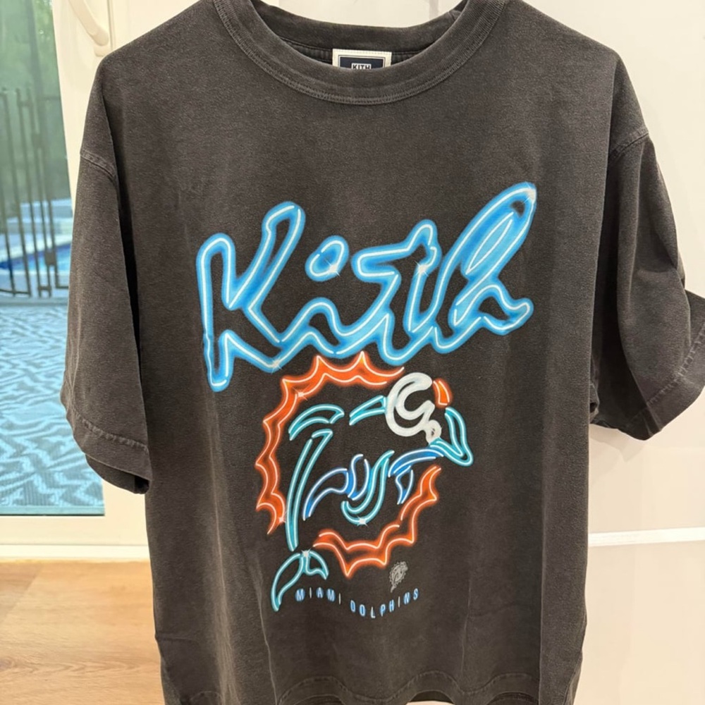 Kith mens Miami dolphins  T-Shirt